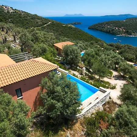 Sleeps 6 Pool Villa Sivota (Lefkada)