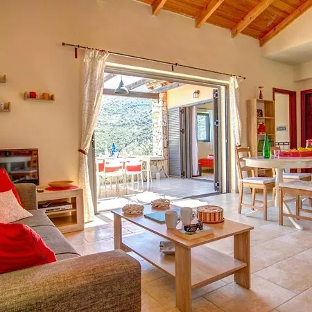 Sleeps 6 Pool Villa