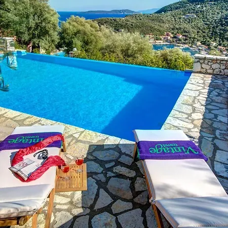 Sleeps 6 Pool Sivota (Lefkada)