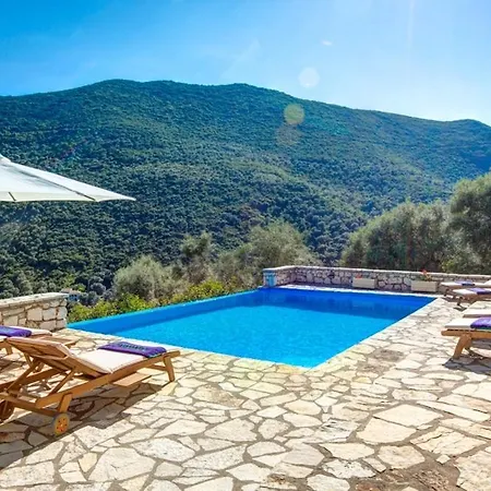 Sleeps 6 Pool Villa